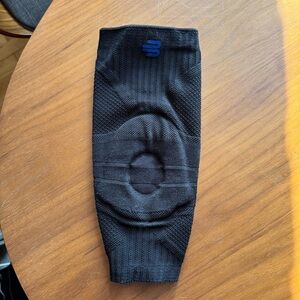 Bauerfeind Sports Knee Support Brace NBA
